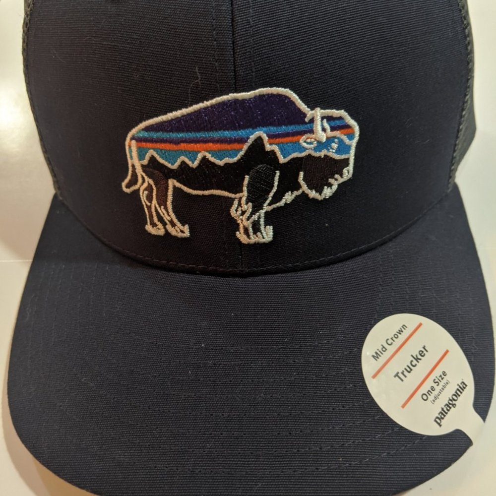 Patagonia Fitz Roy Bison Trucker Hat - Navy Blue *NWT*